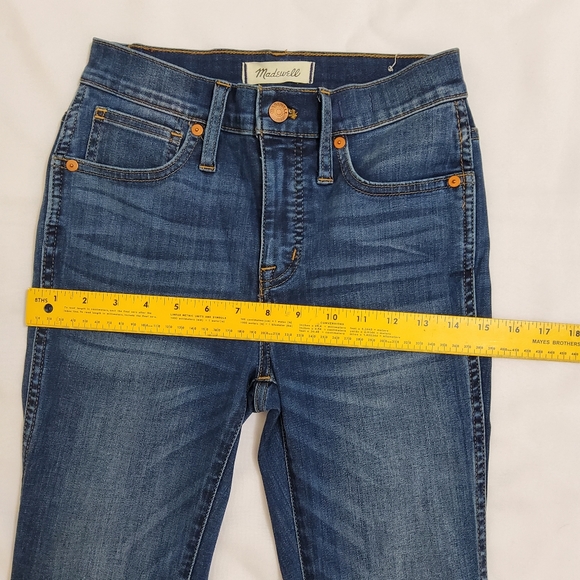 Madewell 10" High-Rise Skinny Jeans in Danny Wash Size 25P - Picture 7 of 9